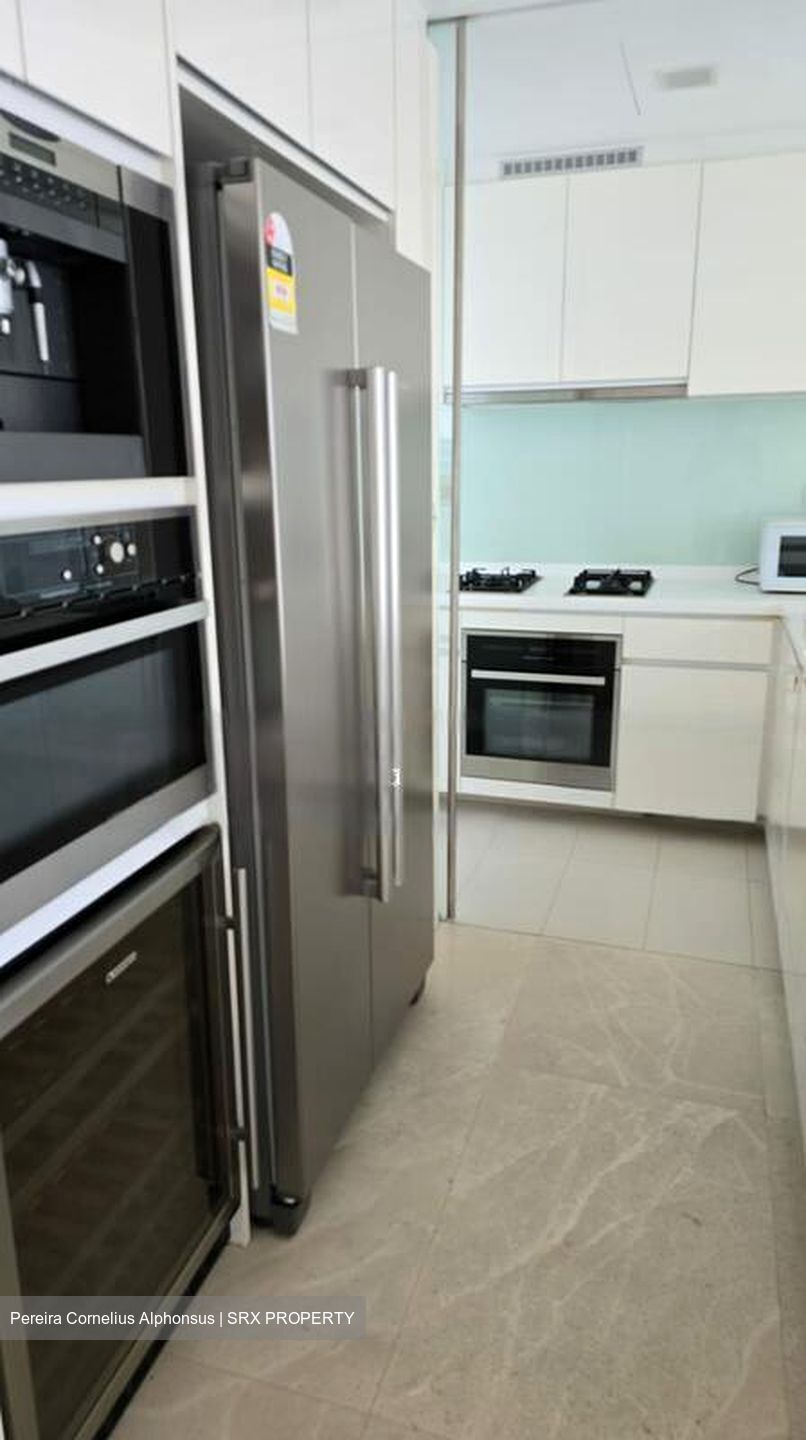 Vista Residences (D12), Condominium #577223261